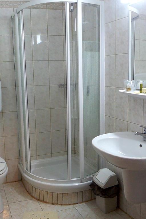 Hotel Floris Cheia  Habitación foto